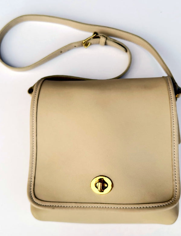 Vintage Coach Companion Flap 9076 USA Made Bone Leather Shoulder Crossbody