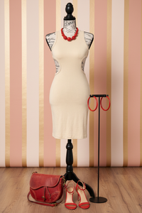 American Threads Cream Dress - Full Red Accessories with Vintage Bag
