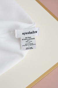Eyeshadow Brand Tag - Flat Lay